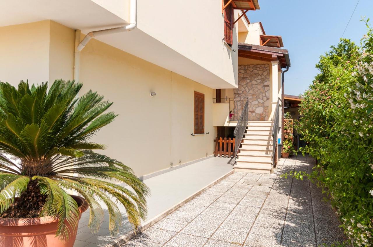 Rhomy Apartment Sperlonga Exterior foto